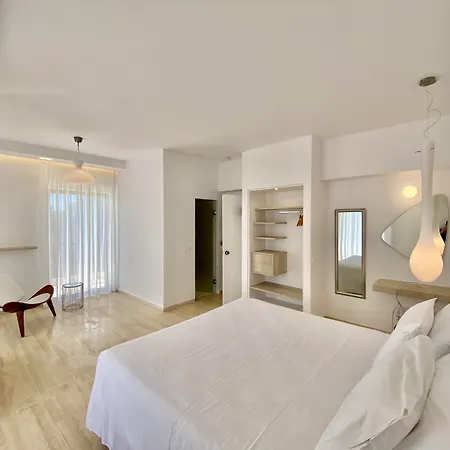 Bruskos Hotell 3*