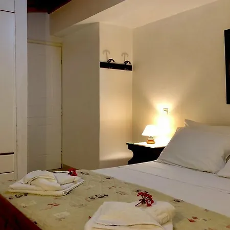 Bruskos Hotell Agios Georgios (Corfu)